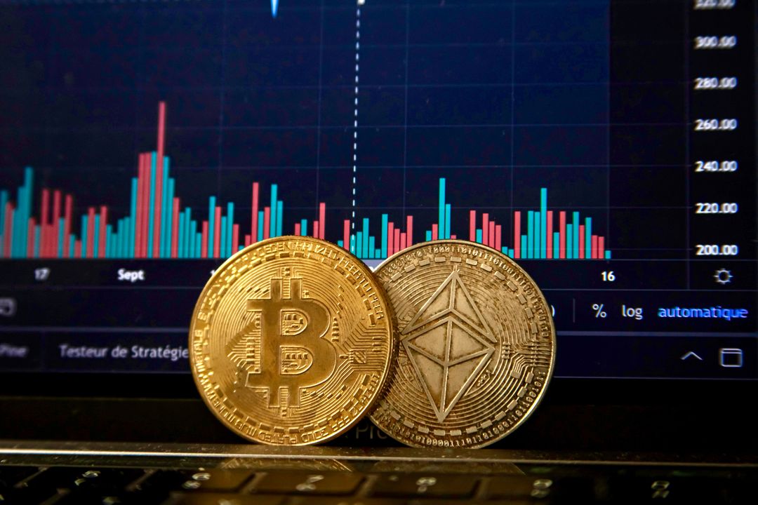 Bitcoin rises 5.1 percent to $37,361